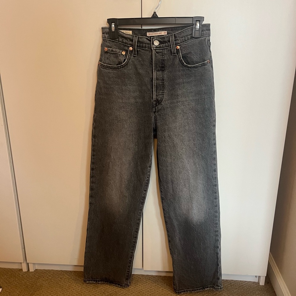 Levi’s Ribcage Straight Ankle Jeans